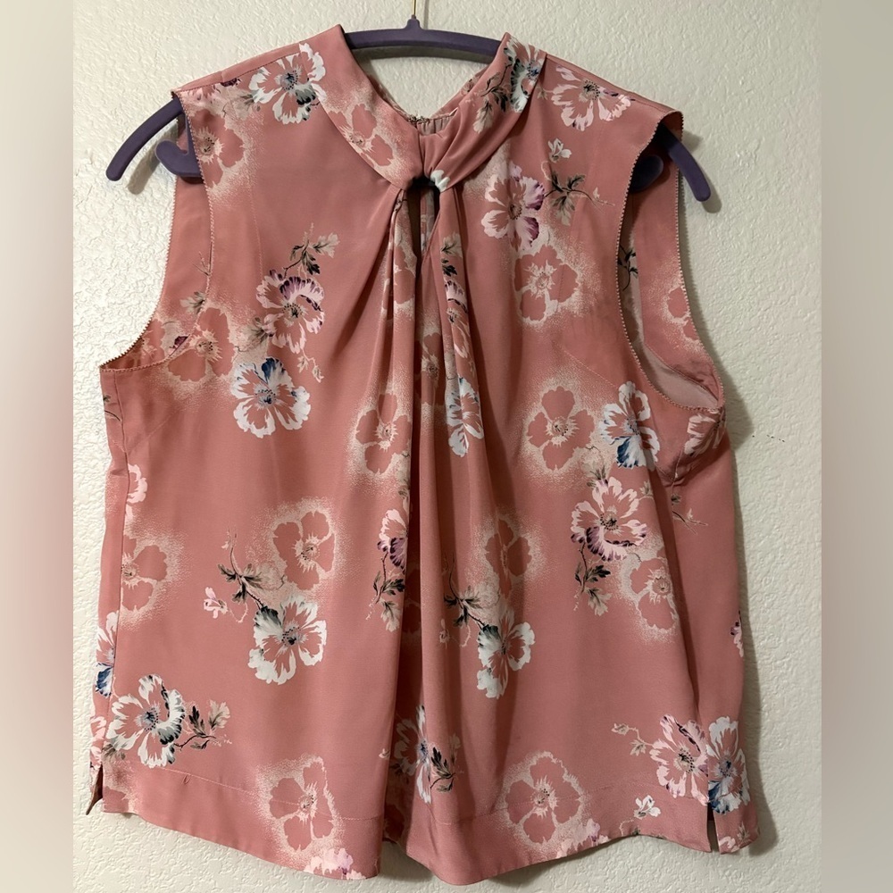 Beautiful Rebecca Taylor Silk Pink Floral Sleeveless Blouse.‎ Keyhole Front/Back